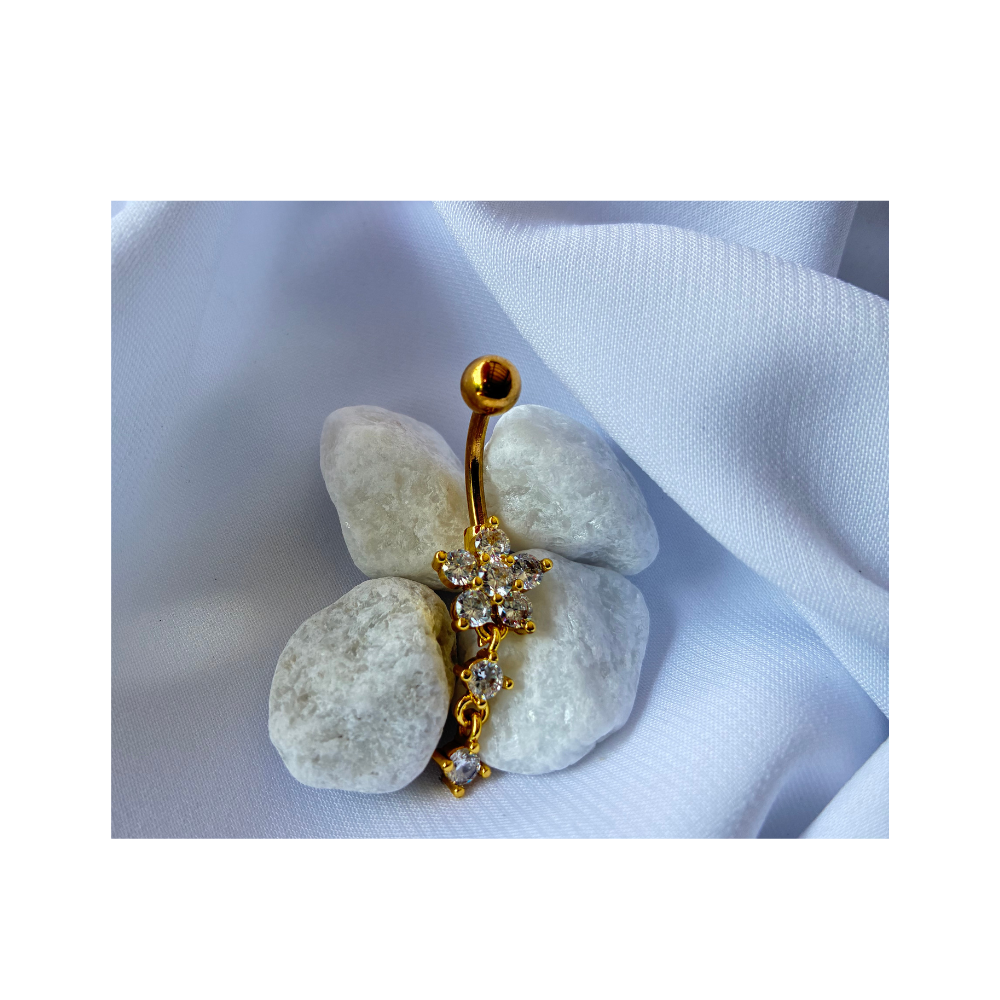 Aléna(piercing nombril)